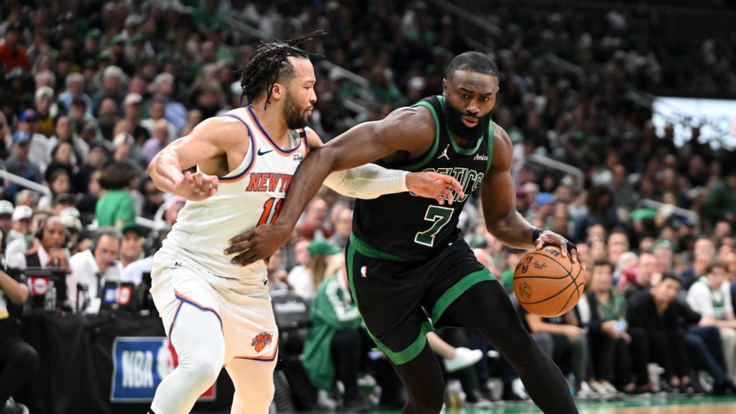 Sources: Celts' Brown has partial meniscus tear